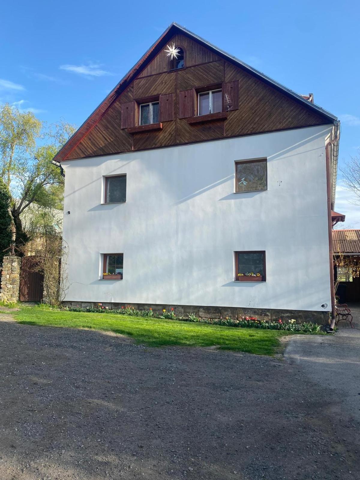 Apartmany Dolni Vitkov Chrastava Extérieur photo
